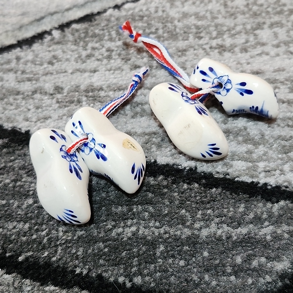 VINTAGE MINI DELFT BLUE HAND-PAINTED DUTCH HOLLAND CLOGS & WINDMILL TRINKETBOXES - Picture 12 of 14